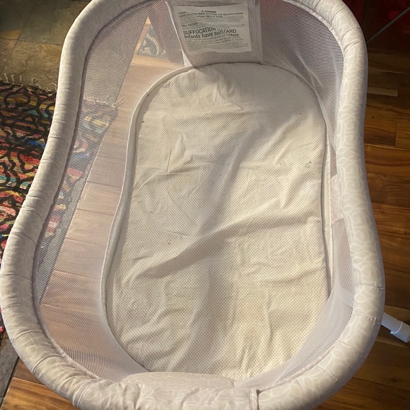 Bassinet - Picture 4 of 5